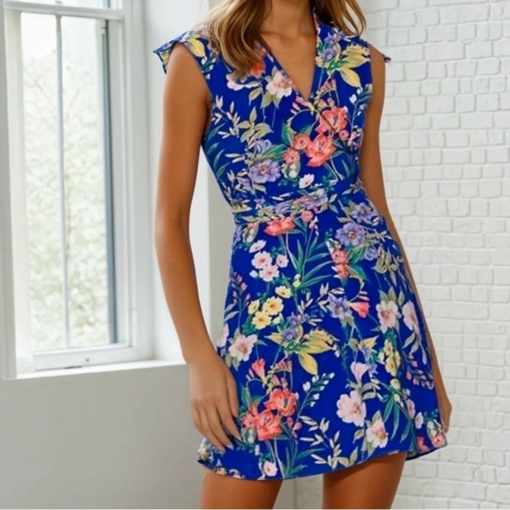 Like New Anthropologie Yumi Kim Lexey Silk Wrap Dress Blue Floral Size Medium